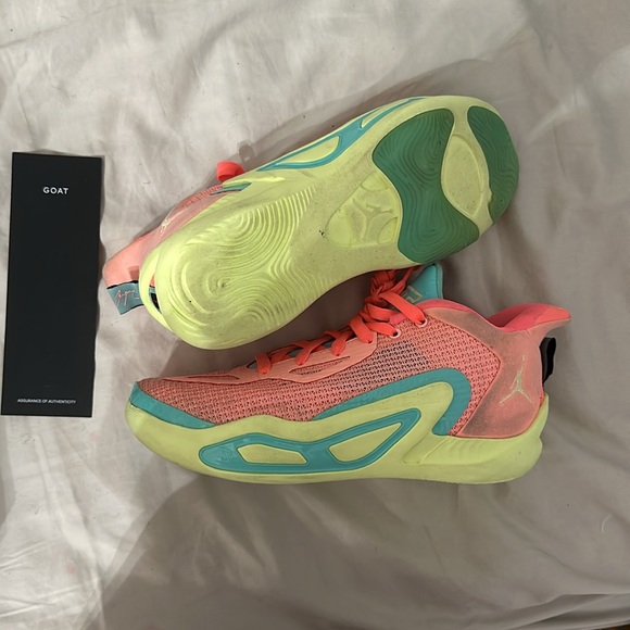 Jordan tatum 1 pink lemonade baksetball shoes - Picture 3 of 8